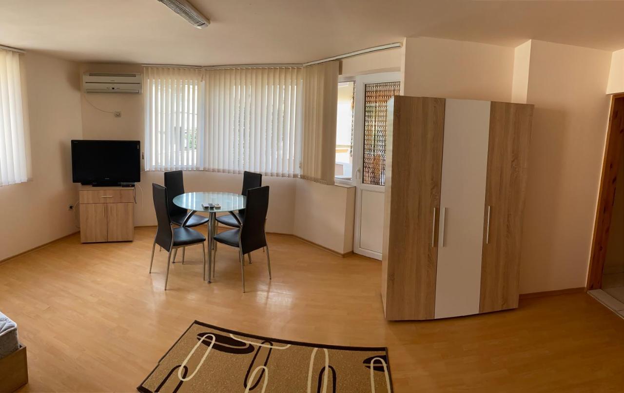 Стаи За Гости Маринови Provadiya Exterior foto